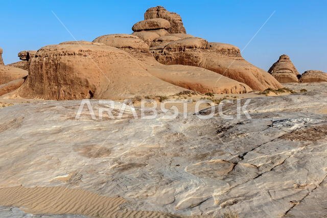 جبل الحجر الرملي، العلا، المدينة المنورة، المملكة العربية السعودية