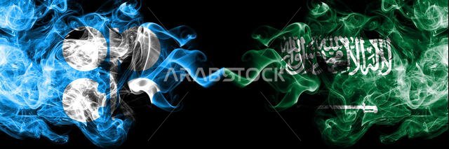 أوبك ضد السعودية، أعلام عربية مجردة دخانية غامضة موضوعة جنبًا إلى جنب. أعلام دخانية حريرية سميكة الألوان لمنظمة أوبك والسعودية، عربية