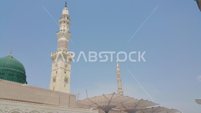 Photo of the Al Madinah, Saudi arabia, September 2016 masjid (mosque) nabawi and pilgrims from all the world at Prophet Mosque or Masjid Nabawi