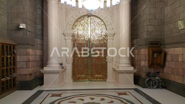 Photo of the Al Madinah, Saudi arabia, September 2016 masjid (mosque) nabawi and pilgrims from all the world at Prophet Mosque or Masjid Nabawi