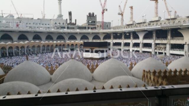 MECCA, SAUDI ARABIA, Semtember 2016 - Muslim pilgrims from all over the world gathered to perform Umrah or Hajj at the Haram Mosque in Mecca, Saudi Ar