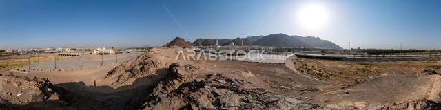 المدينة المنورة، المملكة العربية السعودية. يُعد جبل أحد أحد المواقع التاريخية في التاريخ الإسلامي.