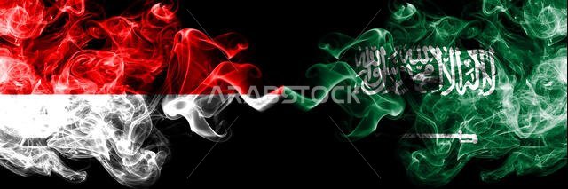 إندونيسيا ضد السعودية، أعلام عربية ضبابية غامضة موضوعة جنبًا إلى جنب. أعلام دخانية حريرية سميكة الألوان لإندونيسيا والسعودية، عربية