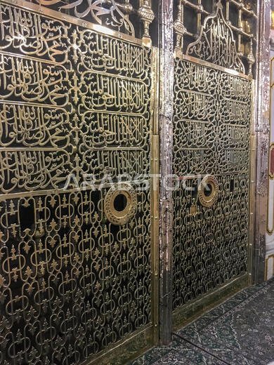 MEDINA, SAUDI ARABIA - JUNE 24, 2019: The tomb of the Islamic prophet Muhammad and early Muslim leaders, Abu Bakar and Umar on June 24, 2019 in Madina
