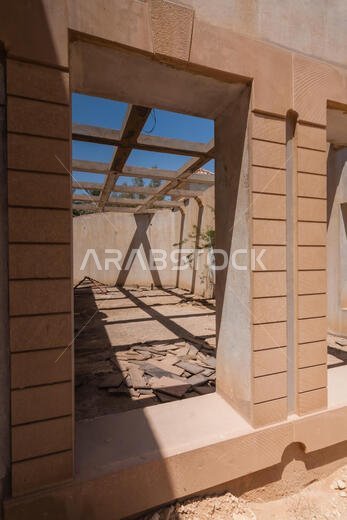 ملحقات الفيلا الفاخرة المهجورة في الرياض