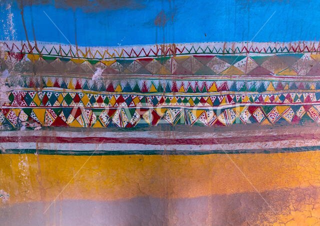 Al-qatt al-asiri traditionally female interior wall decoration in an abandonned house, Asir province, Sarat Abidah, Saudi Arabia