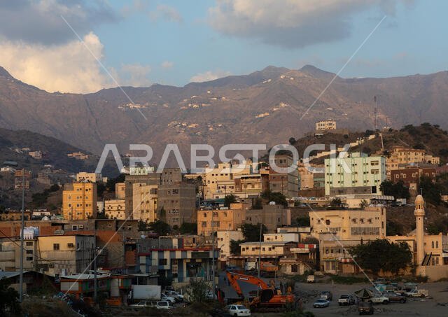 قرية حديثة في الجبال، محافظة جيزان، منطقة الدائر، المملكة العربية السعودية