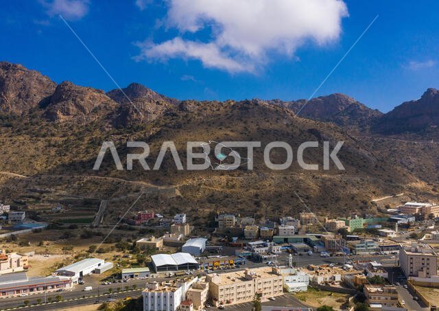 صورة جوية لخريطة المملكة العربية السعودية على تلة، منطقة عسير، أبها، المملكة العربية السعودية
