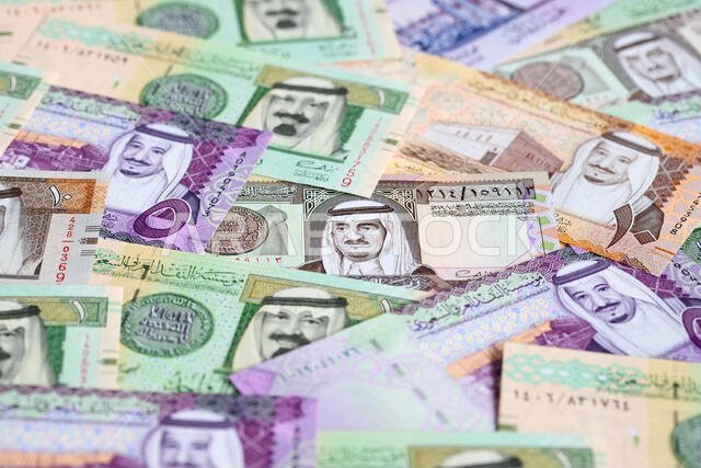 مجموعة من الأوراق النقدية من فئة الريال السعودي