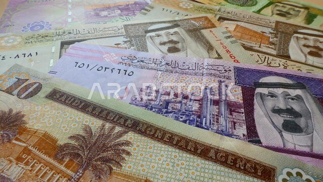 صورة فنية للعملة الرسمية، الريال، من المملكة العربية السعودية