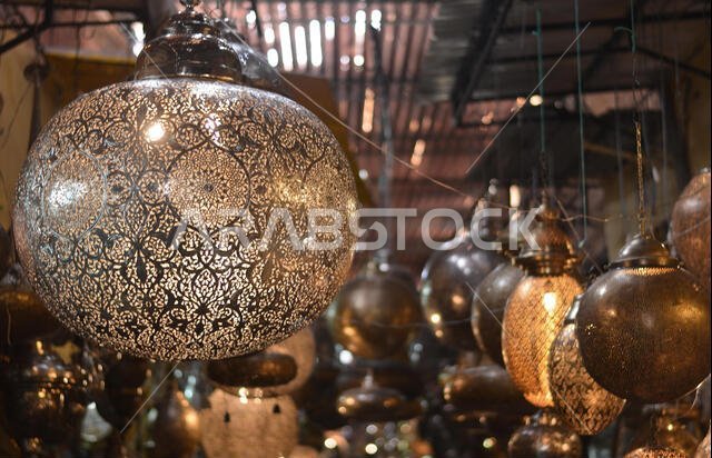 كواكب معلقة من السقف