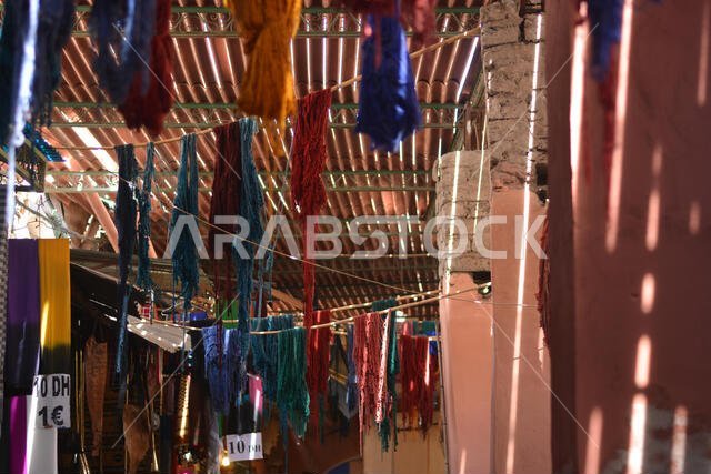 بين أزقة المدينة القديمة