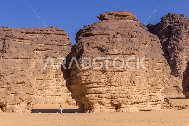 التكوينات والتشكيلات الصخرية الطبيعية في مدينة العلا بالمملكة العربية السعودية، المعالم التاريخية الأثرية السياحية، جمال الطبيعة الصحراوية، الجبال الصخرية في محافظة العلا، السياحة في السعودية