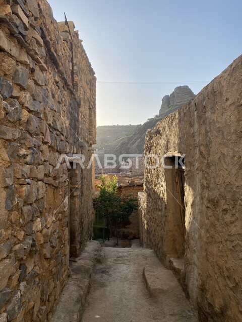 المباني التراثيه على الجبل الأخضر في سلطنة عمان, مبنى أثري قديم, قريه شعبيه على الجبل الأخضر في سلطنة عمان