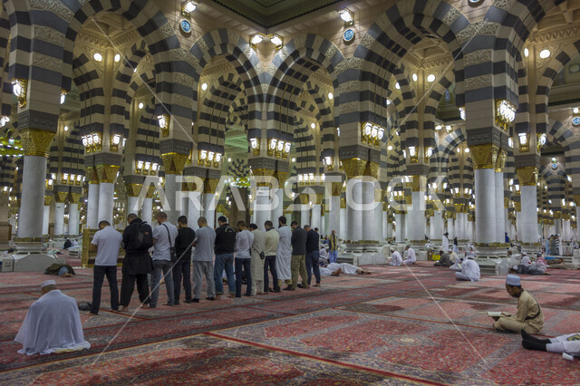 مسجد النبي محمد صلى الله عليه وسلم في المدينه المنوره, الزخرفه الإسلاميه للتصميم الداخلي للمسجد النبوي الشريف، الفن الهندسي والمعماري لبناء المسجد, الحرم المدني في المملكة العربية السعودية