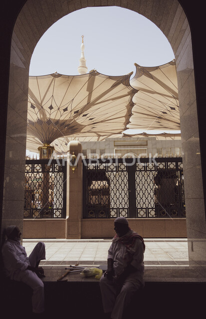 مسجد النبي محمد صلى الله عليه وسلم في المدينه المنوره, الفن الهندسي المميز لتصميم مظلات ساحات المسجد النبوي الشريف، الفن الهندسي والمعماري لبناء المسجد, الحرم المدني في المملكة العربية السعودية