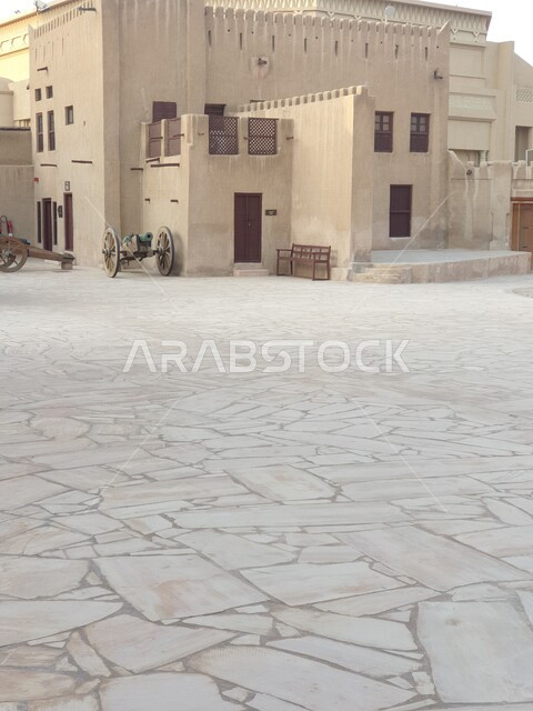 متحف عجمان في إمارة عجمان في دولة الامارات العربية المتحدة، التراث العربي الأصيل وفن العمارة في الماضي، قصر العائلة الحاكمة سابقا في عجمان، معالم سياحية تاريخية قديمة، مباني طينية قديمة من التراث الإماراتي، أماكن أثرية تاريخية في الإمارات