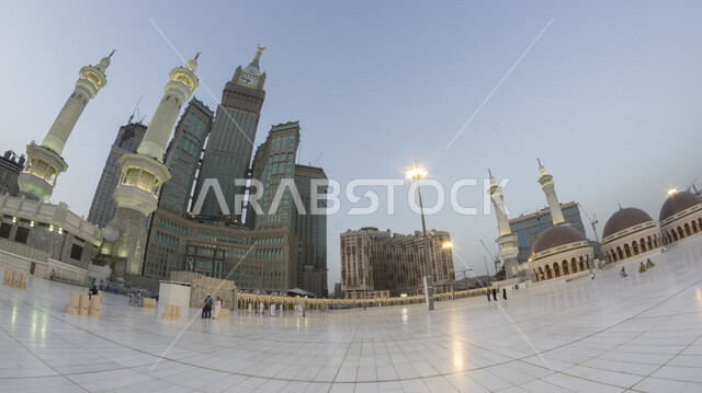 تصوير بانوراما لأبراج مكه المطله على الحرم المكي في مكه المكرمه, فنادق فاخره أمام الحرم المكي, برج الساعه, التطور العمراني في مكه المكرمه, الفن الهندسي والعمراني لفنادق مكه