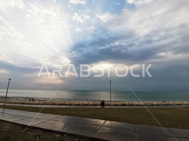 صورة جمالية لشاطئ الخبر في المنطقة الشرقية الدمام بالمملكة العربية السعودية ، شواطئ الشرقية الساحرة ، أماكن سياحية ترفيهية