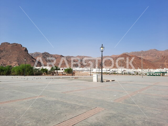 Picture of a road leading to Mount Uhud in Medina, Saudi Arabia, Islamic holy places