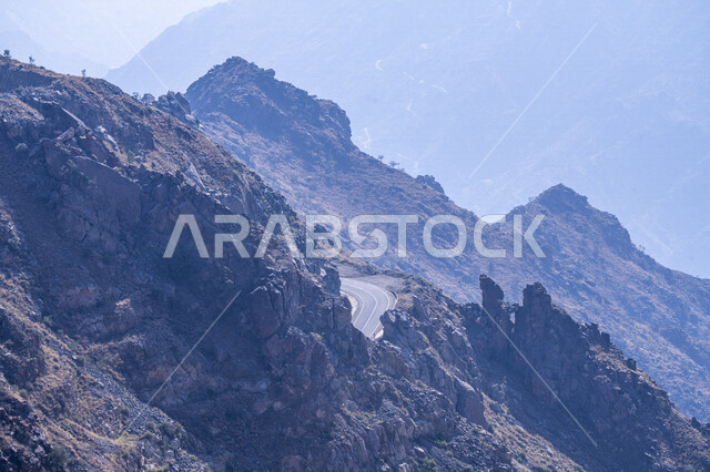 البيئة الجبلية بالمملكة العربية السعودية ، جبال السعودية ، خلفية الطبيعة الجبلية ، الجبال و المرتفعات الجبلية ، الطبيعة الجبلية بالسعودية