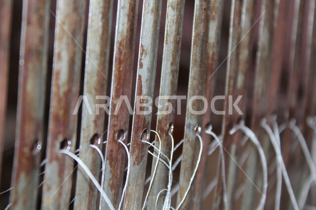 صناعة النسيج اليدوي على النول ، مهن وحرف شعبية قديمة ، صناعة الغزل والنسيج ، آلة النسيج ، حرف وصناعات ، صناعات حرفية ، منسوجات تقليدية ، مهن تراثية