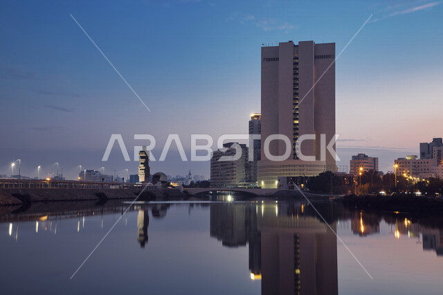 صورة بانوراميا لانعكاس برج على بحر جدة، شاطئ جدة، معالم جدة، كورنيش جدة، السياحة في جدة