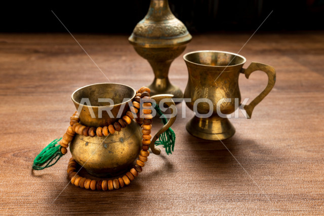 التراث الإسلامي القديم ، وعاء نحاسي لصنع القهوة العربية والشاي  ، التراث السعودي