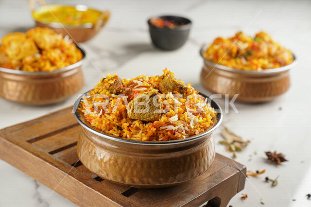 A plate of delicious biryani rice with meat, dazzling rice, traditional Arab dishes, Arab food, traditional dishes, delicious recipes and food dishes, delicious healthy meals, oriental restaurants, restaurants for oriental Arab food