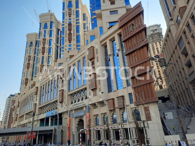 ابراج شركة جبل عمر للتطوير في مكة المكرمة بالمملكة العربية السعودية، الابراج وناطحات السحاب، فنادق ومنتجعات كونراد في قلب المدينة المقدسة، سوق الخليل داخل مجمعات جبل عمر، فنادق وأبراج مكة، ابراج مكة هيلتون، السياحة في السعودية