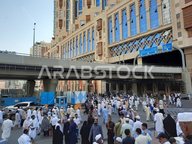 ابراج شركة جبل عمر للتطوير في مكة المكرمة بالمملكة العربية السعودية، الابراج وناطحات السحاب، فنادق ومنتجعات كونراد في قلب المدينة المقدسة، سوق الخليل داخل مجمعات جبل عمر، فنادق وأبراج مكة، ابراج مكة هيلتون، السياحة في السعودية