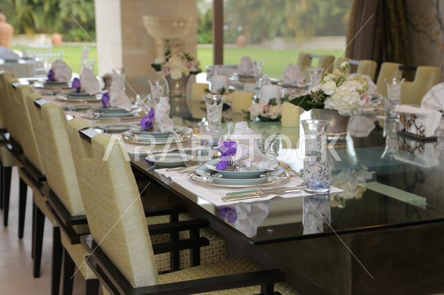  صوره مقربه لطاولة طعام, سفره مجهزه للأفراح والمناسبات, حفل زفاف, أدوات طعام, ديكورات الحفلات والمناسبات