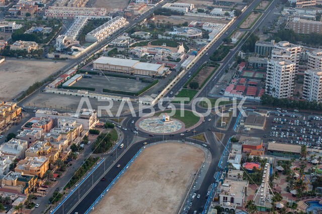 حركة مرور السيارات في شوارع جدة بالمملكة العربية السعودية، المباني والمنشئات، ميدان دائري، معالم جدة، السياحة في جدة