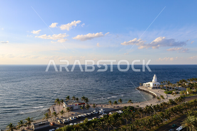 مسجد الجزيرة في جدة بالمملكة العربية السعودية، واجهة جدة البحرية، كورنيش جدة، الاشجار والنباتات الخضراء، جمال الطبيعة الخلابة، معالم جدة المشهورة، السياحة في السعودية