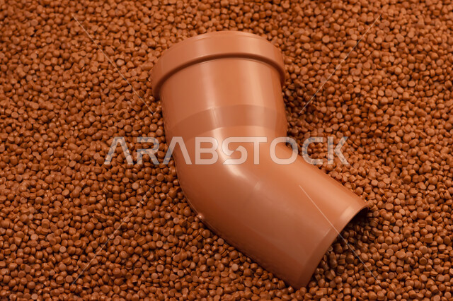 قطع مواسير بلاستيك ، التمديدات الصحية وتوصيل المياه الحار والبارد ، وصلات مواسير بلاستيك ، مواسير ووصلات وأنابيب