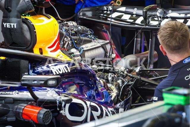 Red Bull Racing garage going dark after power shortage interruption the ...