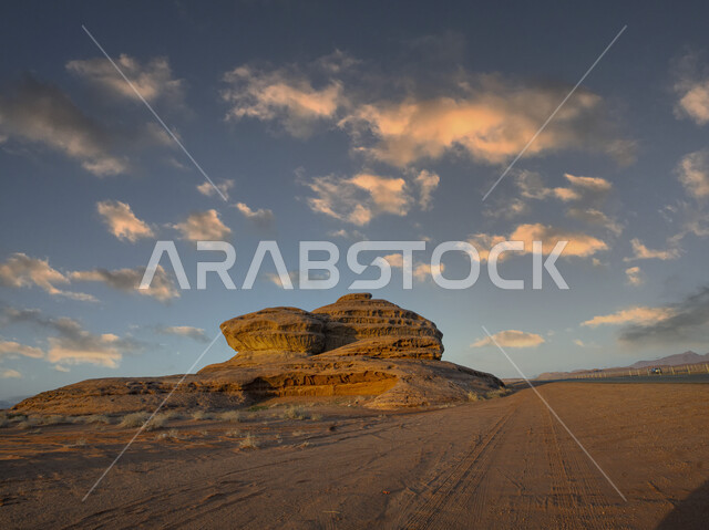 منظر طبيعي لتشكيلات الحجر الجيري الطبيعي , الطبيعة الصحراوية ، تضاريس صخور و جبال ، خلفية طبيعة  ، صحراء