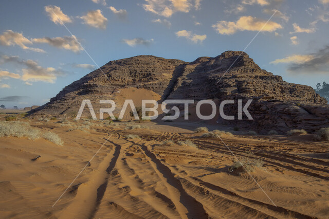 منظر طبيعي لتشكيلات الحجر الجيري الطبيعي , الطبيعة الصحراوية ، تضاريس صخور و جبال ، خلفية طبيعة  ، صحراء