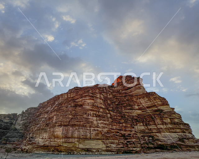 منظر طبيعي لتشكيلات الحجر الجيري الطبيعي , الطبيعة الصحراوية ، تضاريس صخور و جبال ، خلفية طبيعة  ، صحراء