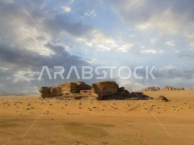 منظر طبيعي لتشكيلات الحجر الجيري الطبيعي , الطبيعة الصحراوية ، تضاريس صخور و جبال ، خلفية طبيعة  ، صحراء