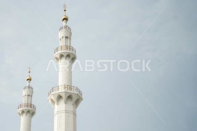 mosque minaret   Worship and draw closer to God, the sound of the call to prayer, calling Muslims to prayer