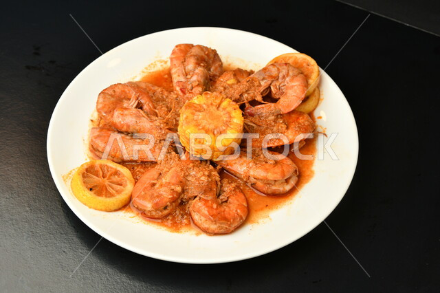 Fresh shrimp dish, Arabic kitchens and restaurants, shrimp, seafood
