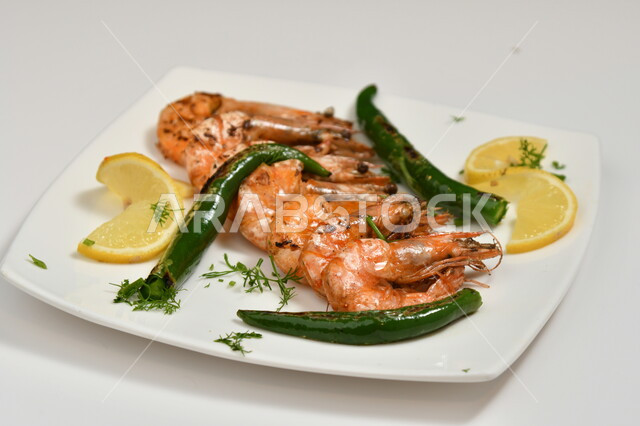 Fresh shrimp dish, Arabic kitchens and restaurants, shrimp, seafood