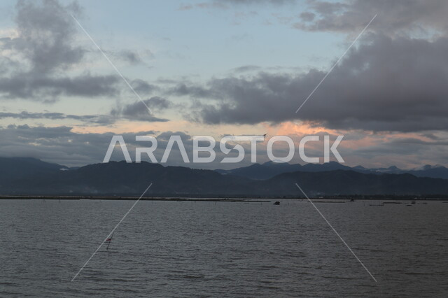  السماء والمناظر الطبيعية ، خلفية الطبيعة ، المناظر البحرية الهادئة ، الطبيعة