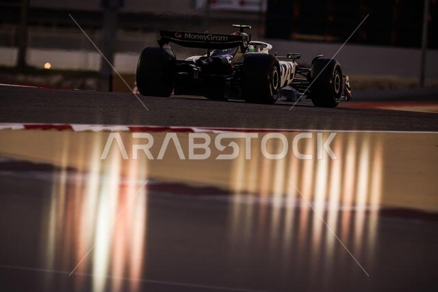 HULKENBERG Nico (ger), Haas F1 Team VF-24 Ferrari, STEINER Gunther ...