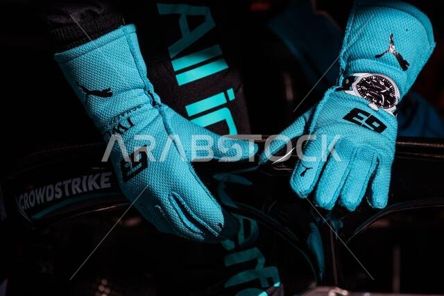 RUSSELL George (gbr), Mercedes AMG F1 Team W15, portrait during the ...