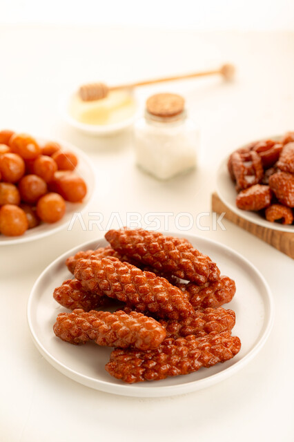 Delicious Luqaimat dish, oriental dessert, sweets and sugars, delicious dessert, dessert, Luqaimat dessert, dumplings, Halab Zalabya, delicious dessert recipes and dishes