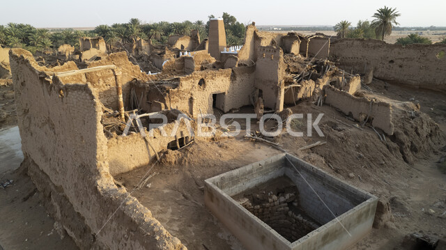 بيوت تراثية طينية قديمة في المملكة العربية السعودية،  معالم تاريخية وأثرية قديمة، القرى والمدن التاريخية، بيوت اثرية، منازل قديمة محطمة
