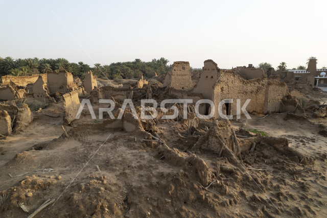 بيوت تراثية طينية قديمة في المملكة العربية السعودية،  معالم تاريخية وأثرية قديمة، القرى والمدن التاريخية، بيوت اثرية، منازل قديمة محطمة