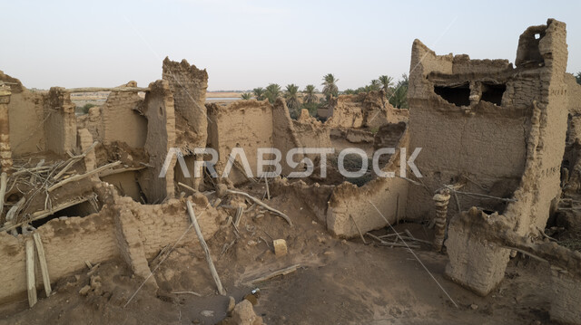 بيوت تراثية طينية قديمة في المملكة العربية السعودية،  معالم تاريخية وأثرية قديمة، القرى والمدن التاريخية، بيوت اثرية، منازل قديمة محطمة